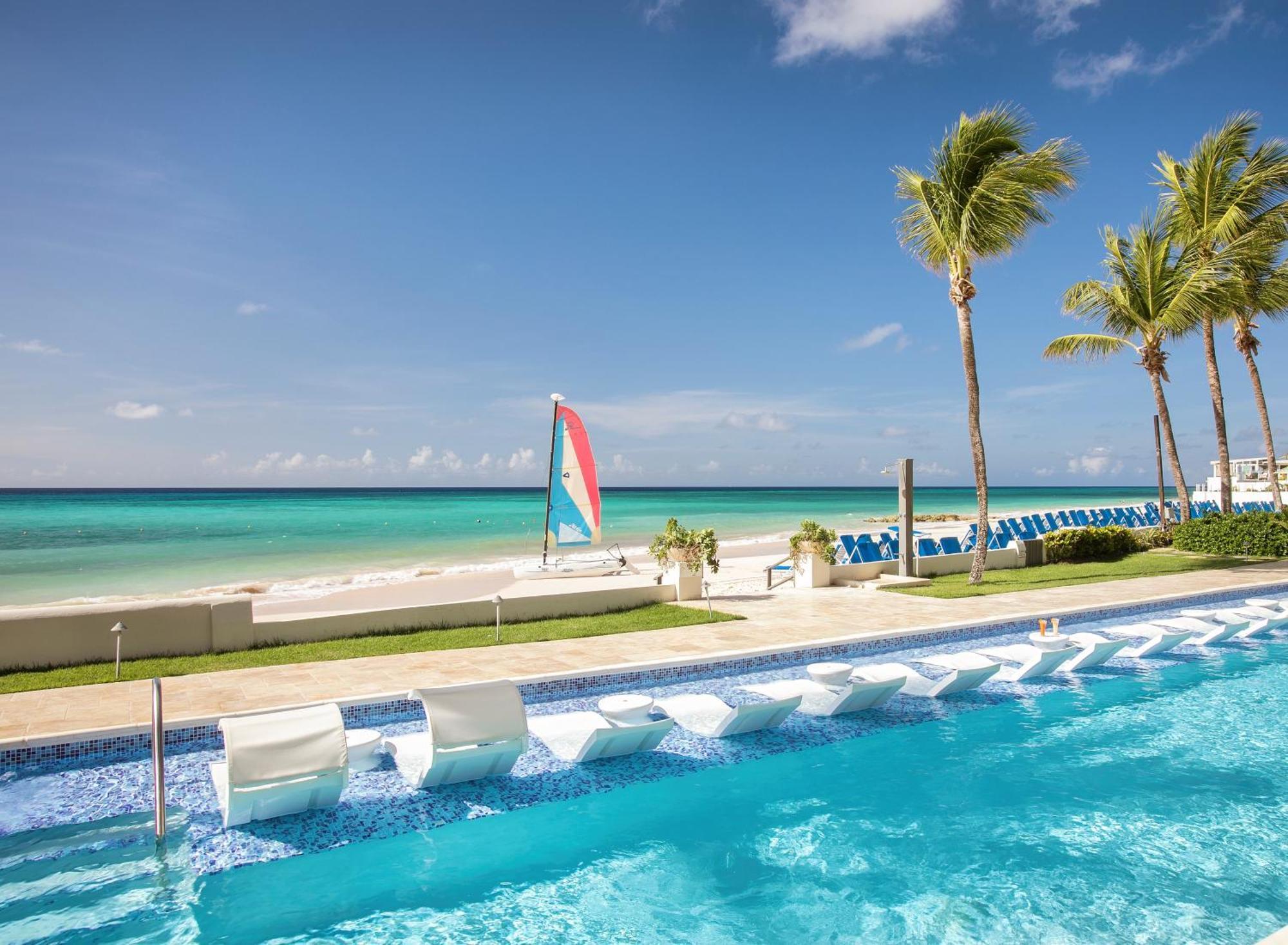 Hotel Sea Breeze House By Ocean Christ Church