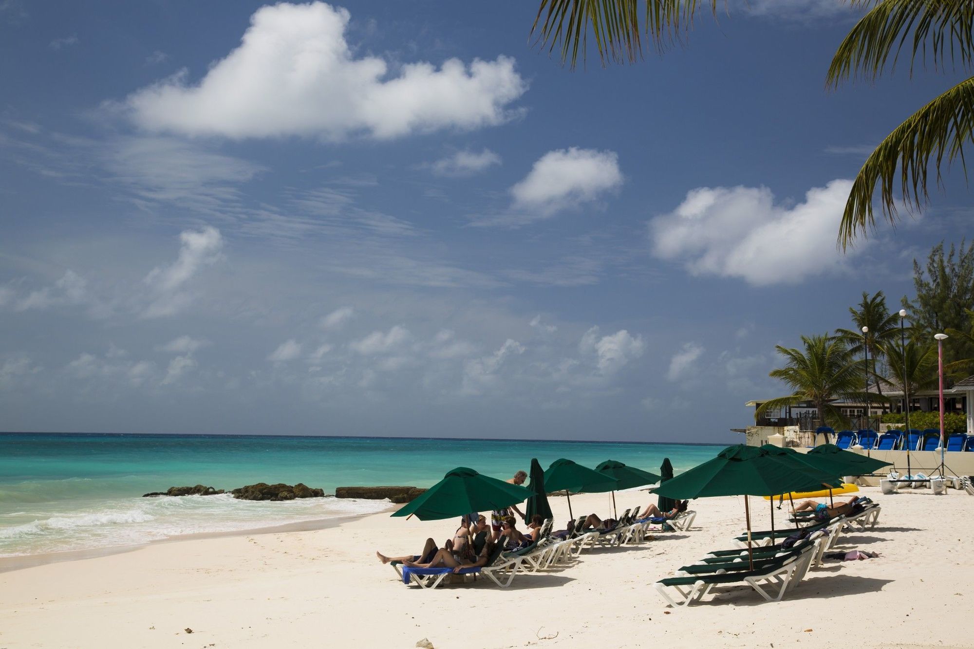 Hotel Sea Breeze House By Ocean 4*